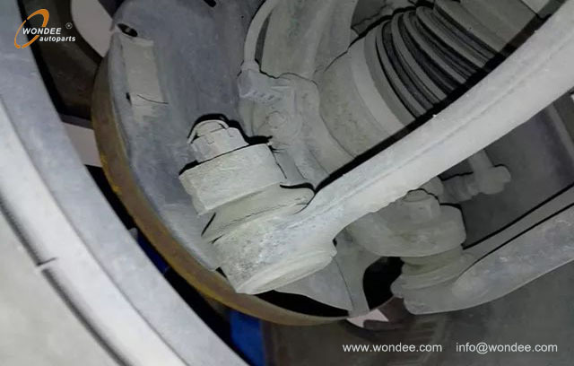What does the driver often mean by 'divergent' chassis? What components should be repaired?