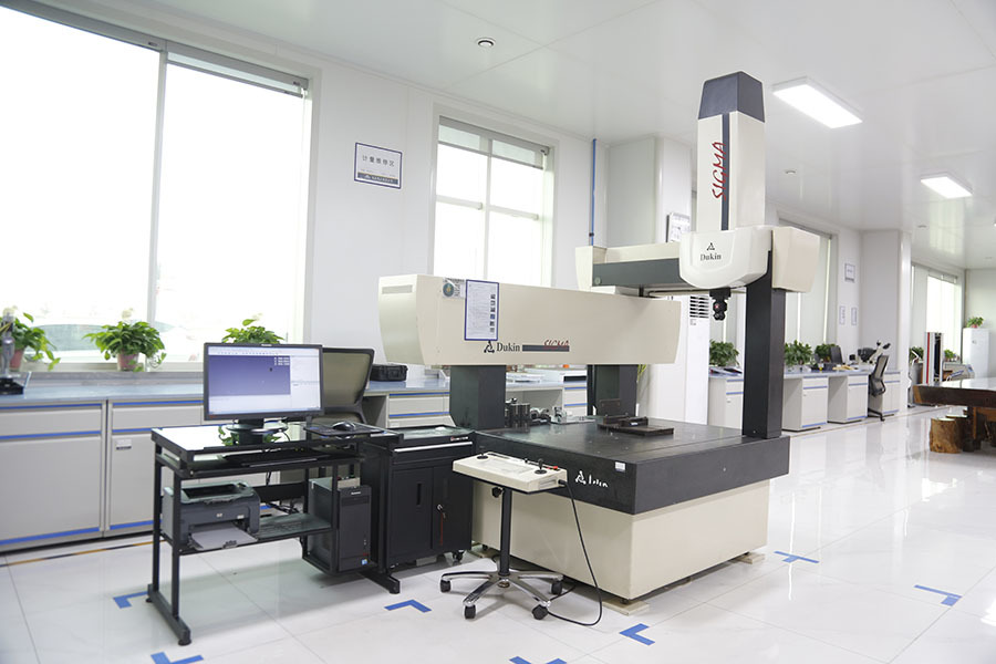 Three coordinate measuring machine Three coordinate measuring machine