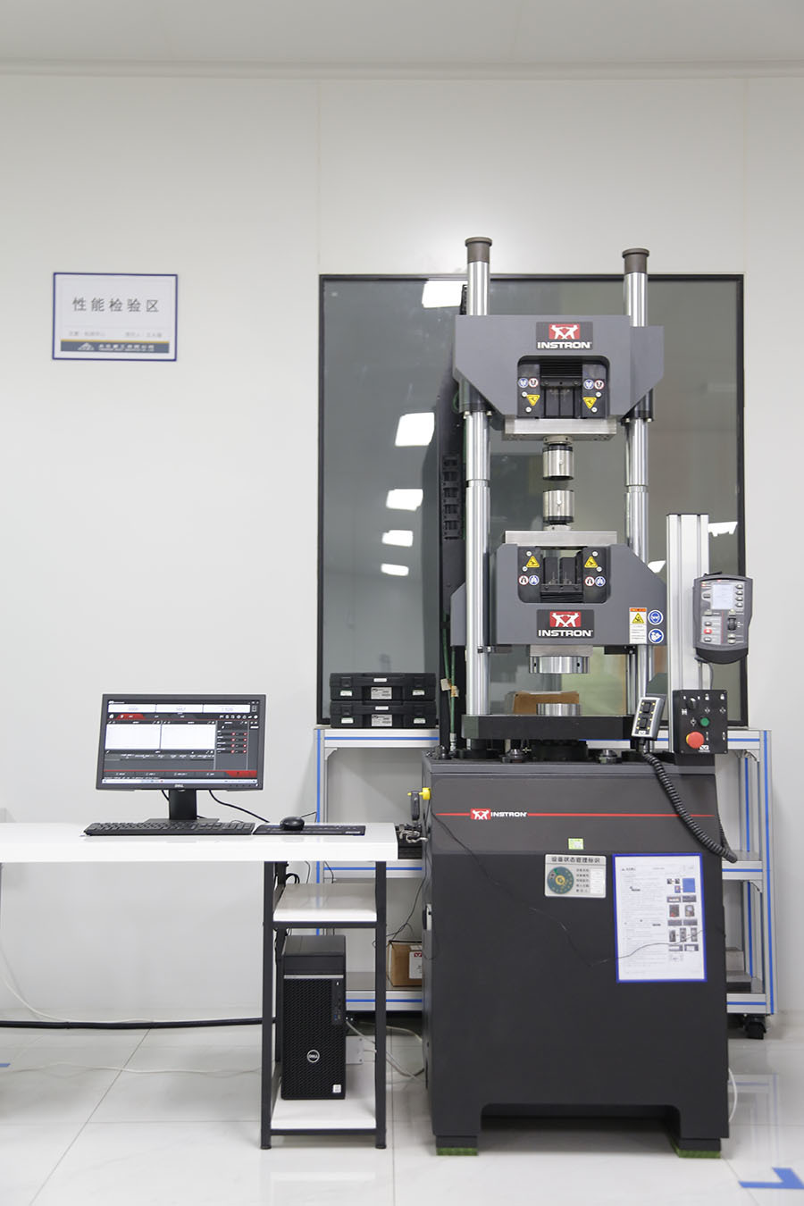 Universal testing machine DX300 Universal testing machine DX300