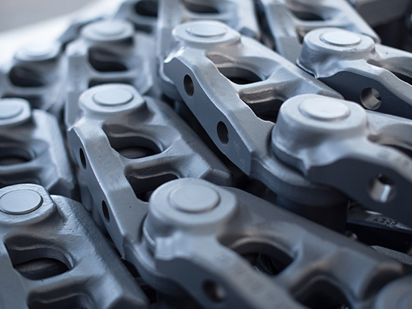 Chain rail assembly