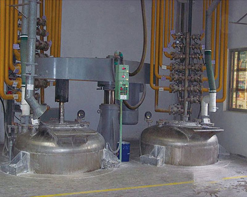 Online use of one machine and two cylinders high-power disperser (132kw/5m?)