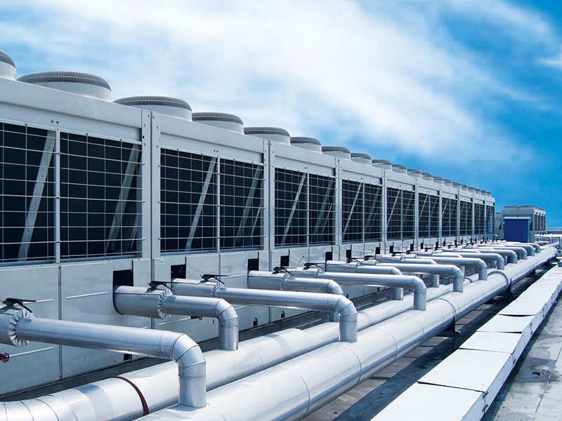 What are the general points to pay attention to when purchasing an evaporative condenser?