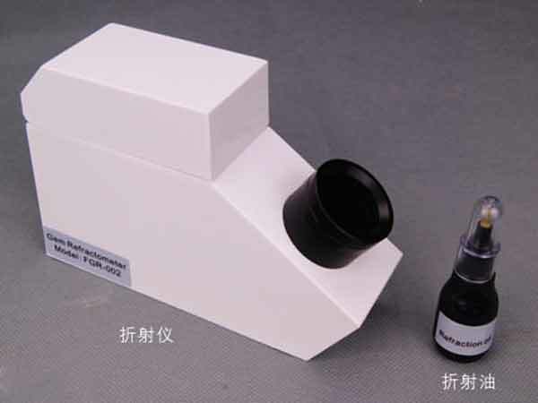What is a Gem Refractometer