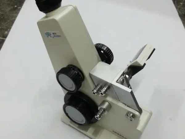 What is an Abbe refractometer?