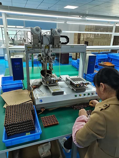 點(diǎn)膠機(jī)