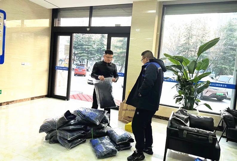 冬日溫情，關(guān)愛(ài)隨行 | 公司為員工量身定制新西裝