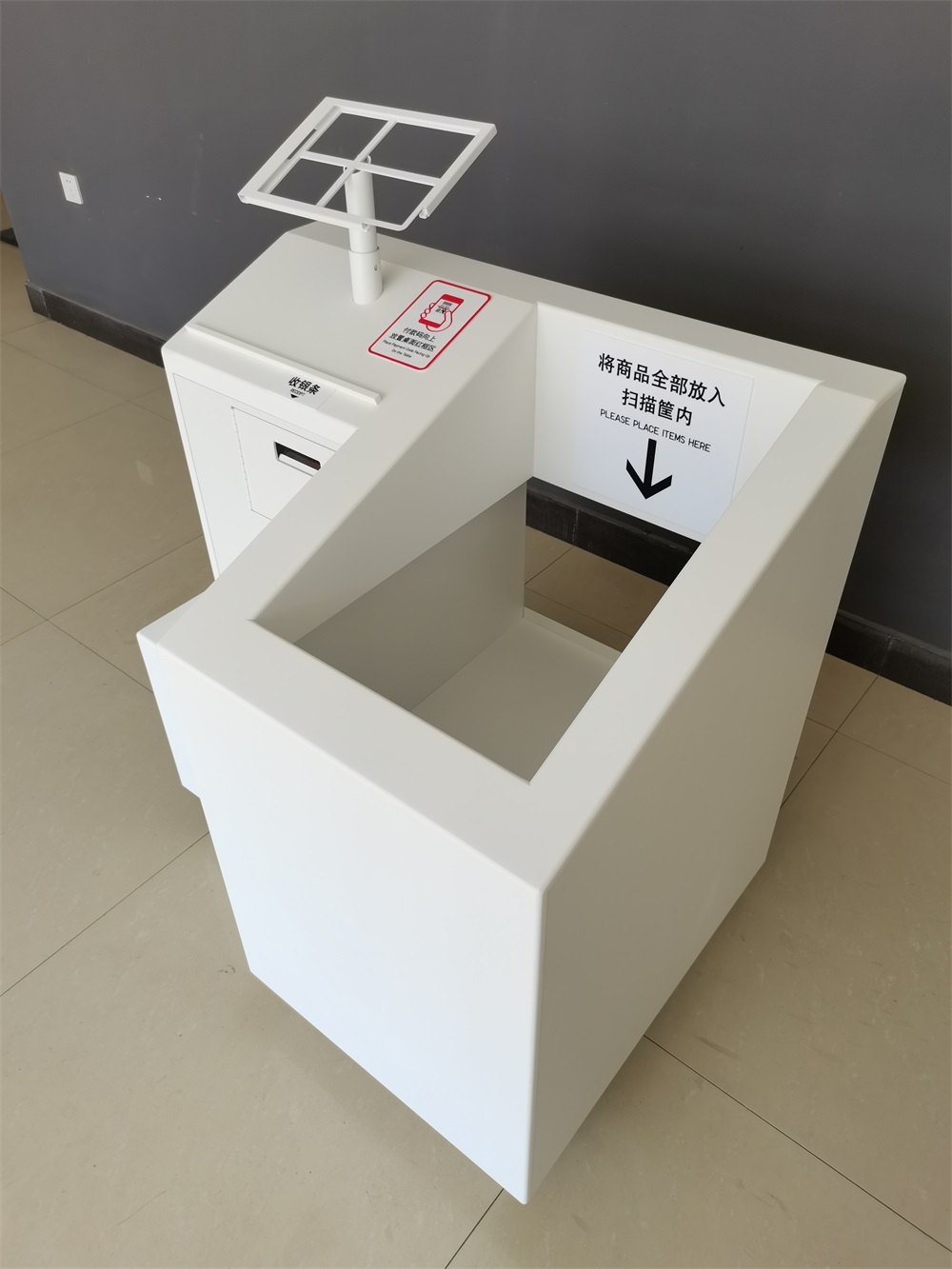 Solid Surface POS Counter
