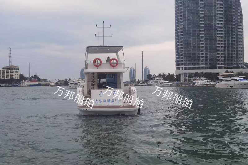 萬(wàn)邦-63尺商務(wù)游艇