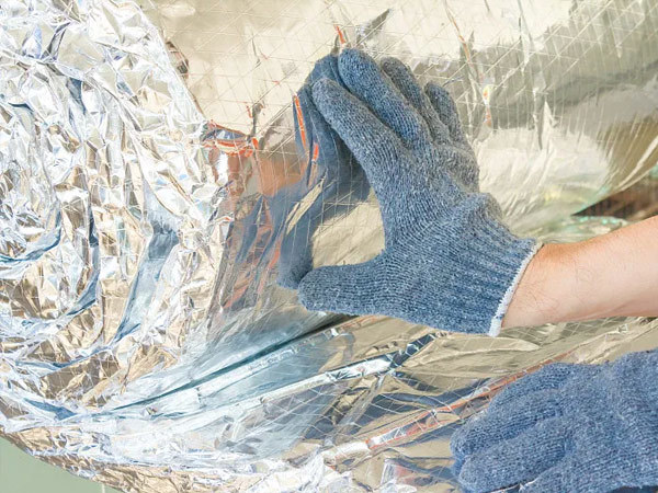 What are the characteristics of aluminum foil?