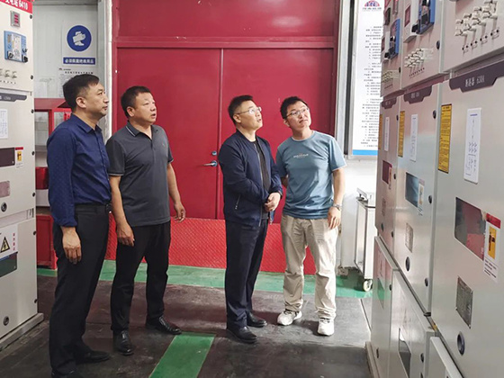 　　5月30日至31日，河南能源建设公司党委副书记、纪委书记乔红山一行就开展一线监督工作和习近平新时代中国特色社会主义思想主题教育，到国龙矿建永城片区开展调研指导工作。