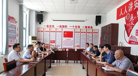 建设公司工会到国龙矿建永城片区开展夏送清凉慰问活动