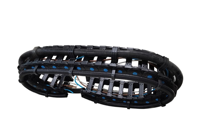 Annular fixed seat drag chain