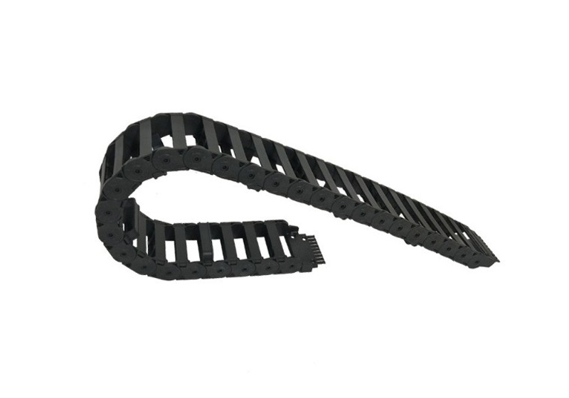 All black 25 series plastic drag chain with isolation piece comb wire board