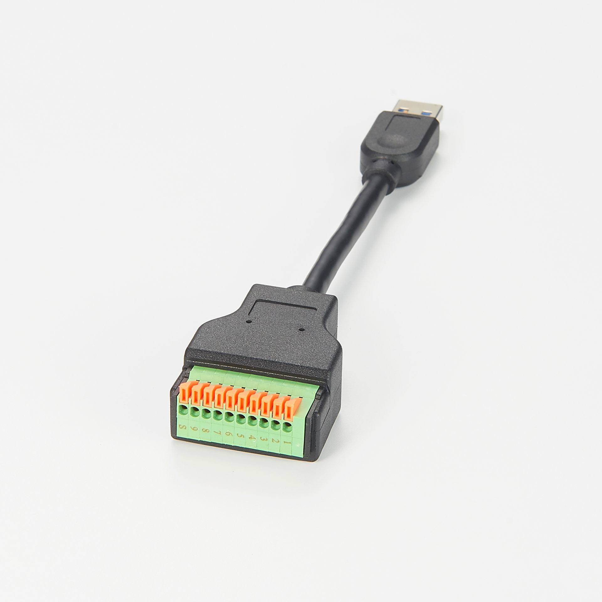 USB 3.0 Type-A Plug to 10-Way Screw Terminal Header 