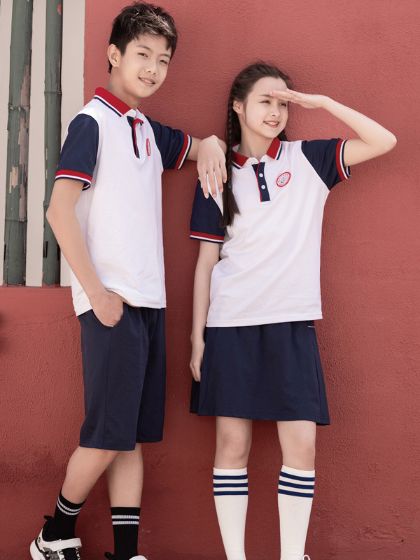 校服