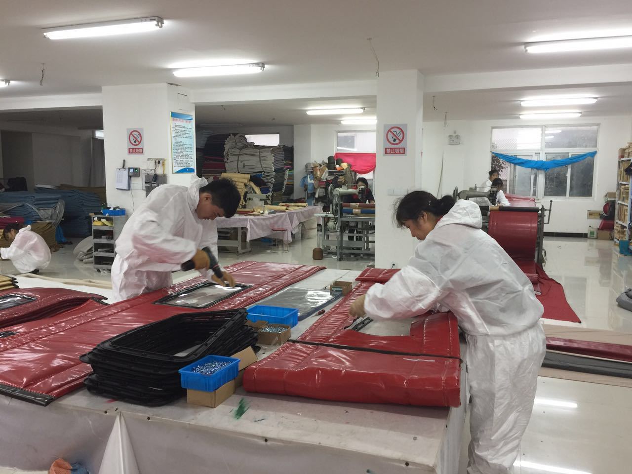 阻燃棉门帘加工车间