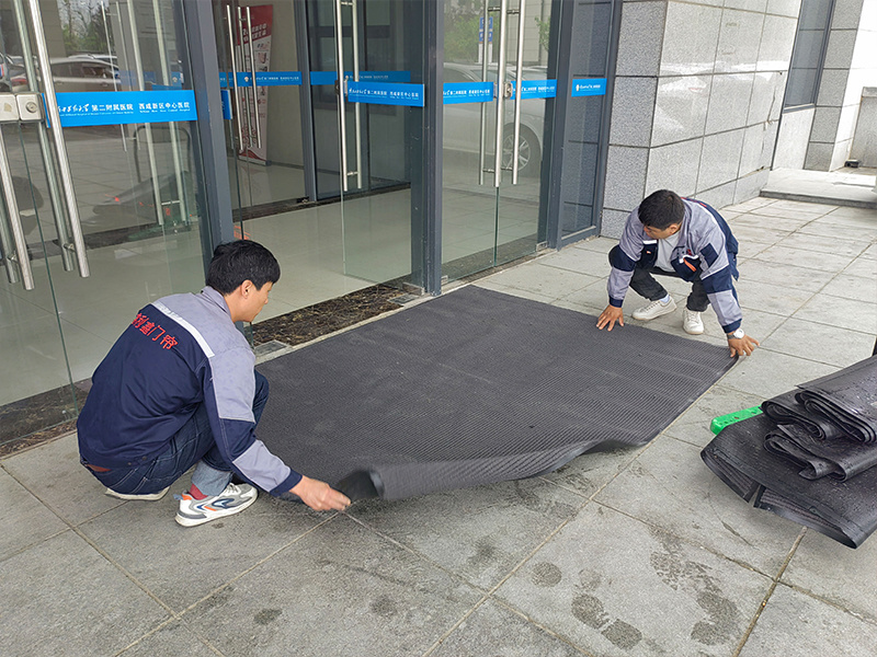 M4000型吸水地毯-西咸新区中心医院施工案例