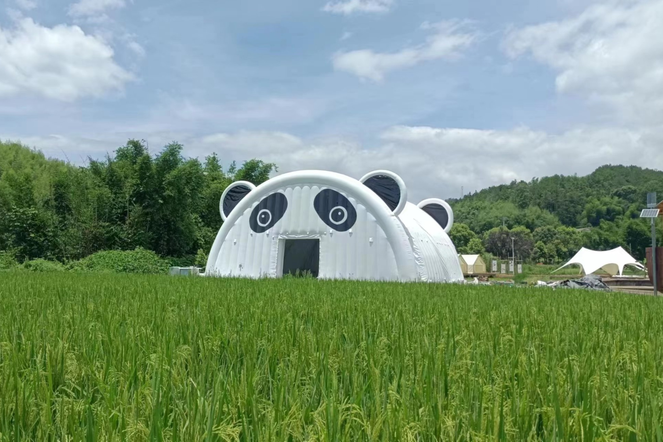 熊貓氣肋游樂場館