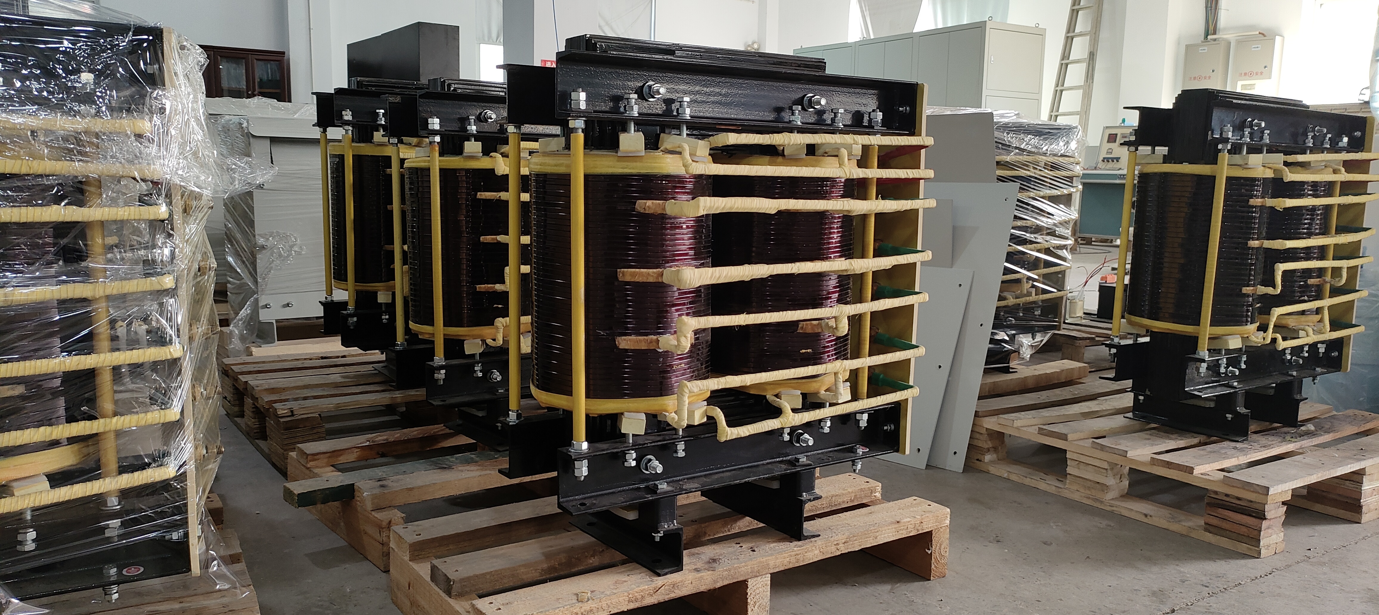 DDG (single-phase) DSG (three-phase) low-voltage large current, electric furnace heating transformer
