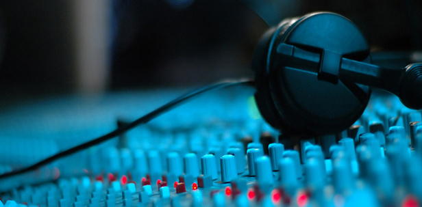 The studio monitor headphones suppliers 