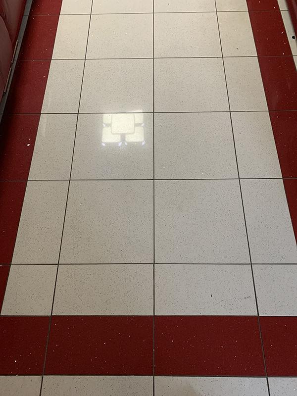 Quartzite Thin Slab Tiling, London, England Quartzite Thin Slab Tiling, London, England