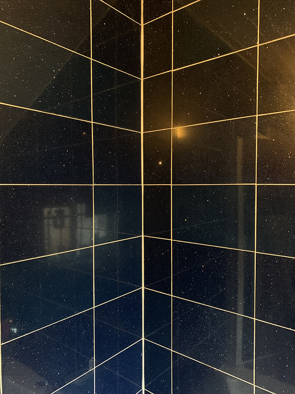 Quartzite Thin Slab Tiling, London, England Quartzite Thin Slab Tiling, London, England