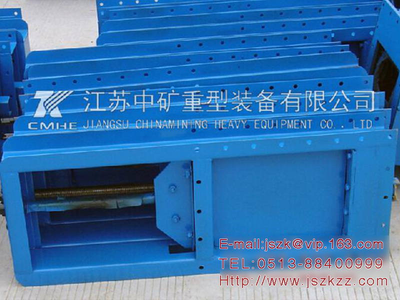 WCFzx material regulating gate