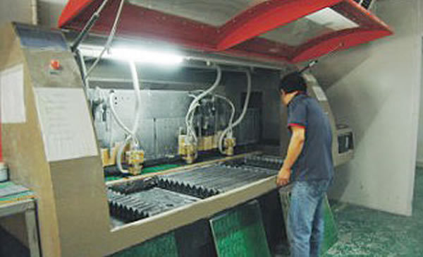 CNC molding machine