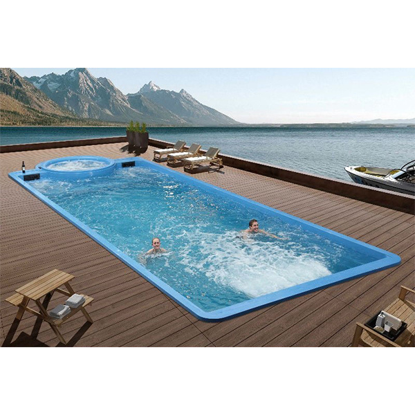 Fiberglass swimming pool
