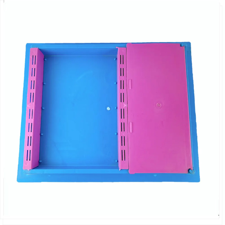 Beehive Cover Type Bee Feeder