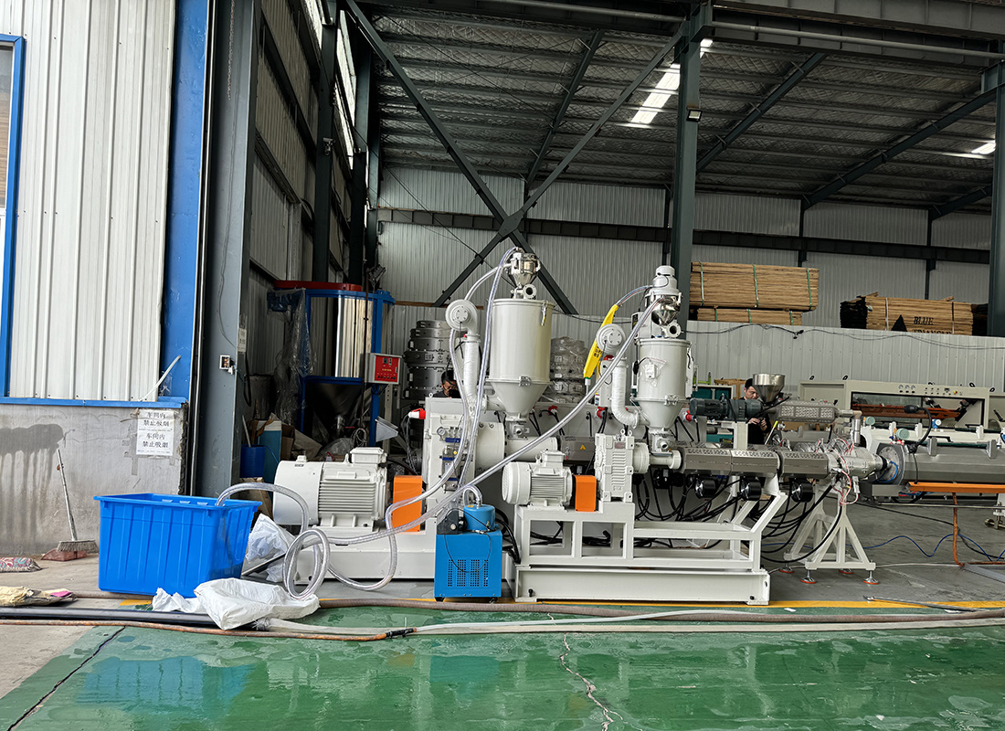 φ20-110mm ABA 3-layers HDPE Pipe Making Machine
