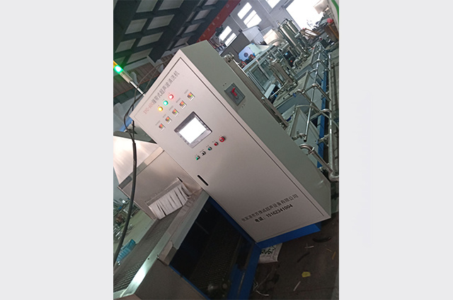 履帶式清洗機(jī)