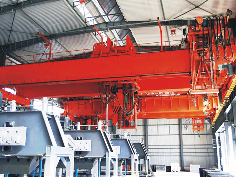 Multifunctional Crane for Electrolytic Aluminum (PTM)