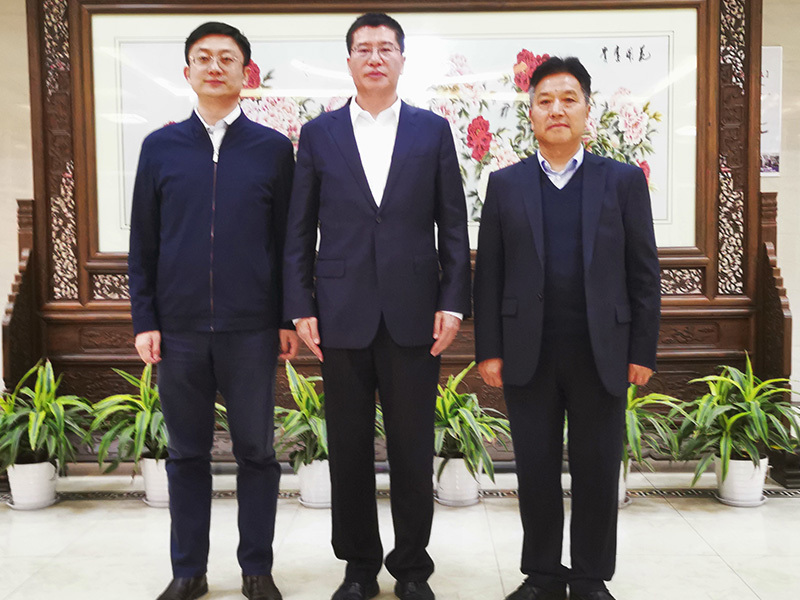 On November 17, 2021, Li Feng, Director of the Shandong Provincial Department of Finance, and Wang Qing, Secretary of Yanzhou District, visited the company for guidance