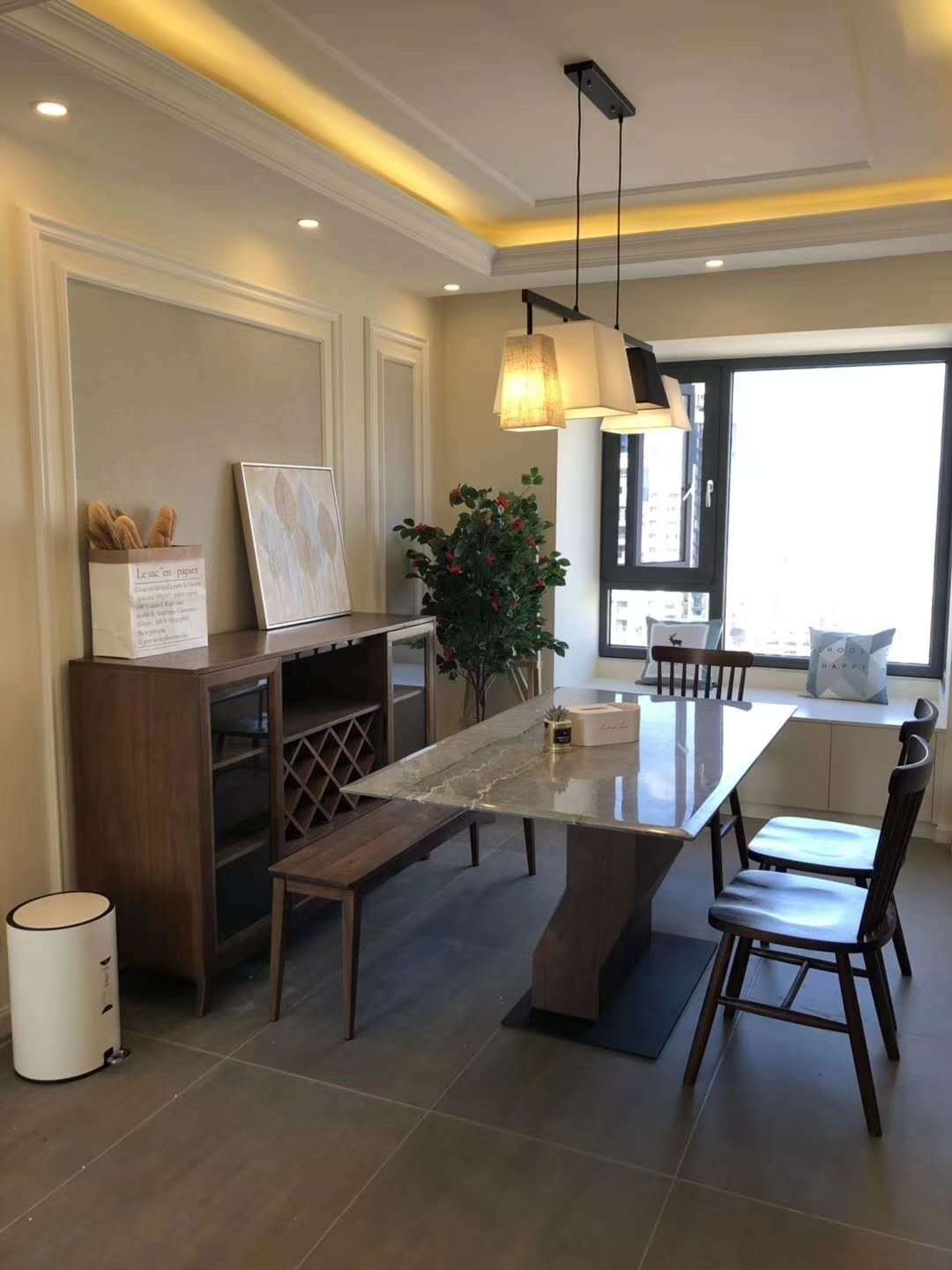 点击浏览大图 点击浏览大图