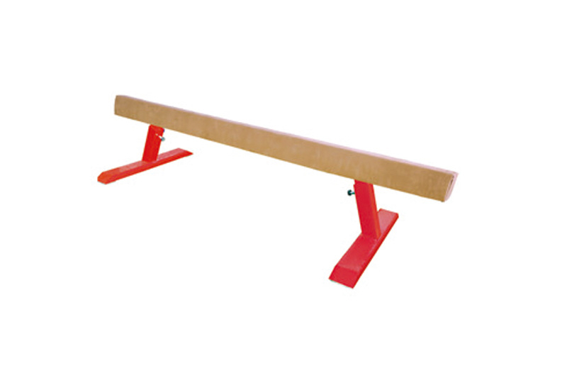 What are the benefits of using Medium Balance Beam for toddlers
