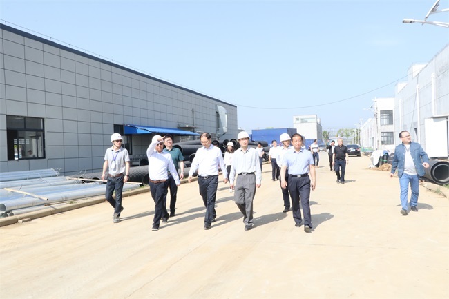 市委市政府服務支持鋰電池產業發展不遺余力