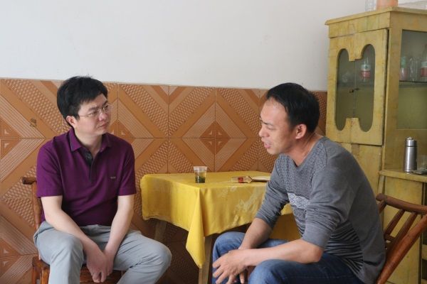慰問重病職工 傳遞愛心真情