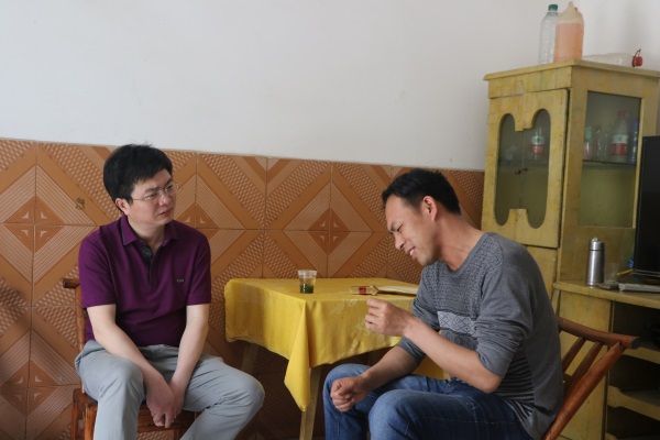 慰問重病職工 傳遞愛心真情