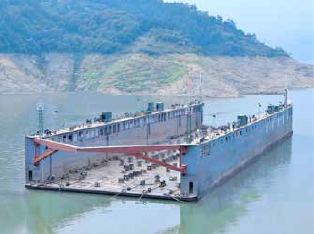鋼制浮船塢