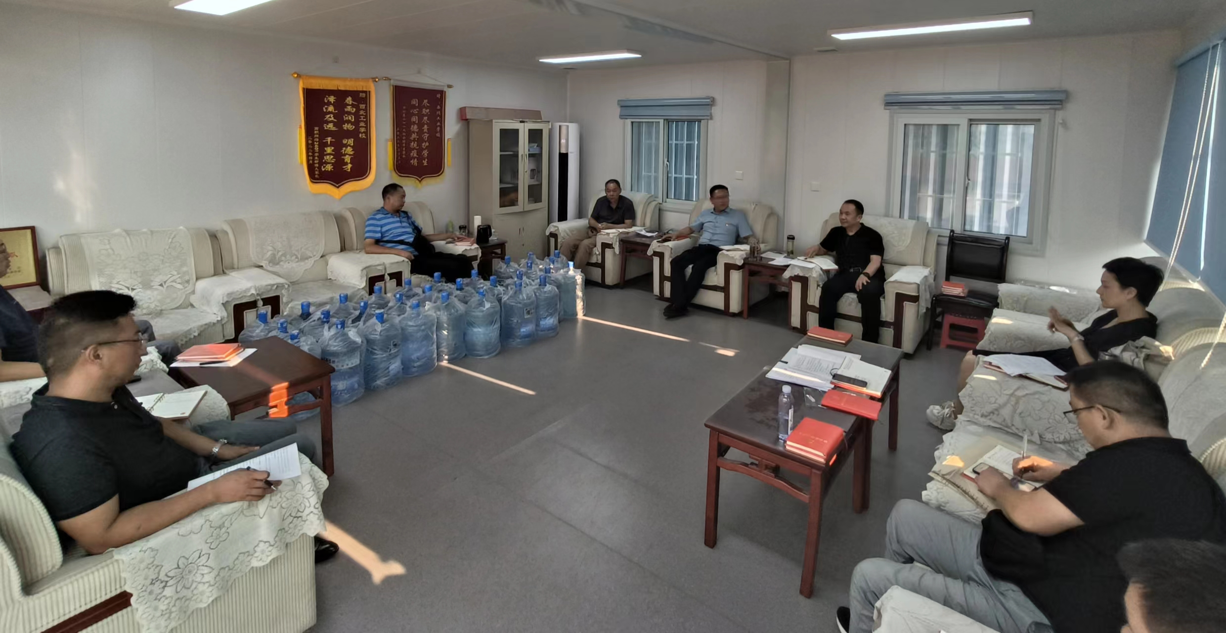 学保党支部召开主题教育专题组织生活会