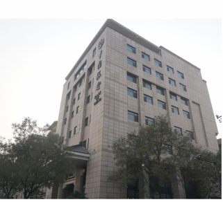 北大街中國銀行鋁合金門窗工程