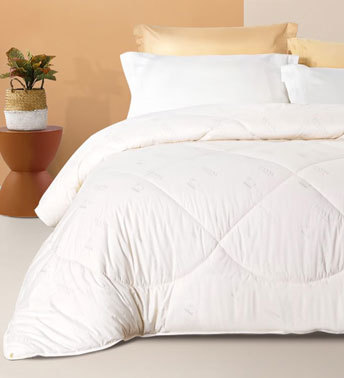 WOOL QUILT