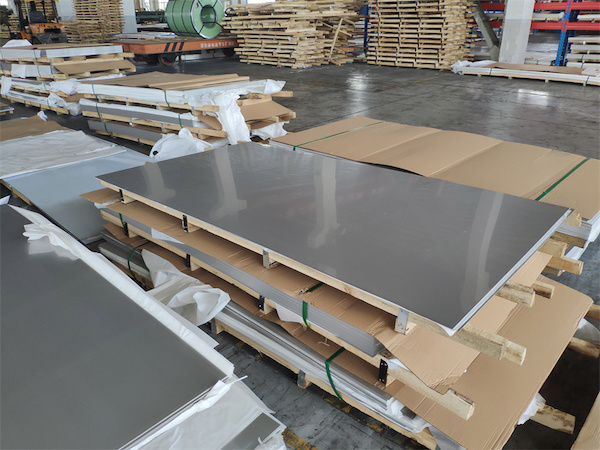 Measures to prevent damage of stainless steel plate during processing