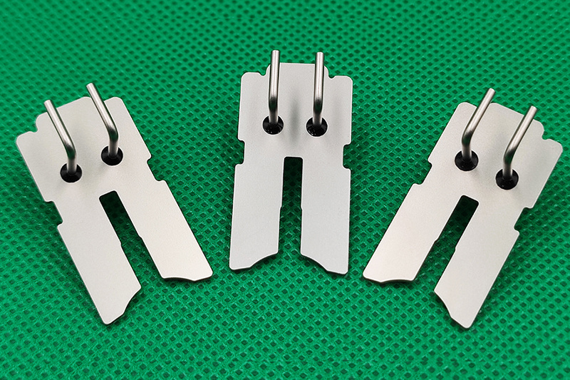 Carrier for double filament