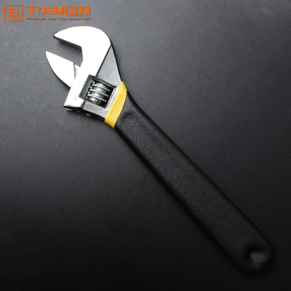 non-slip handle adjustable wrench