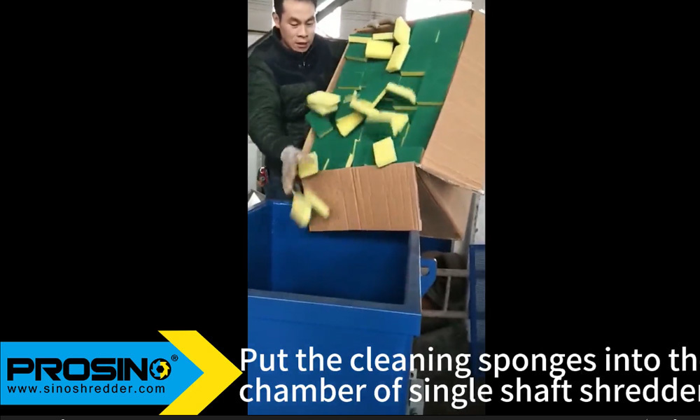 Shredding Kitchen Cleaning Sponges with a Single Shaft Shredder