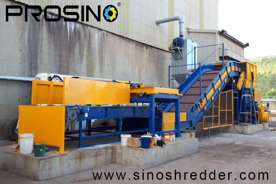 Shredding system with metal separator PROSINO