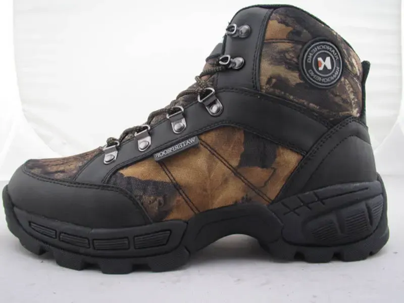 Camo safety boots