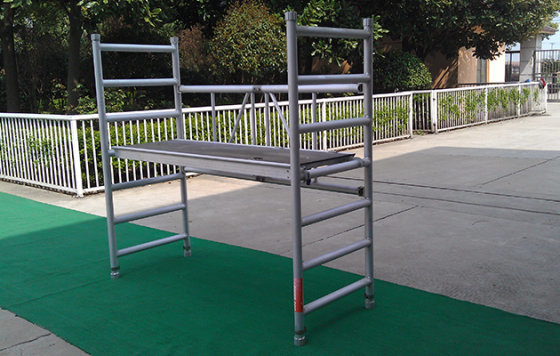 Aluminum scaffolding